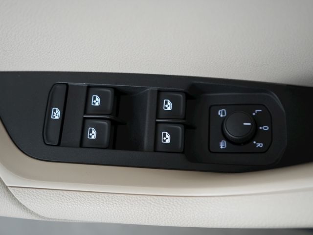 Karoq STYLE TSI+NAVI+KLIMA+BLUETOOTH+SITZHEIZUNG
