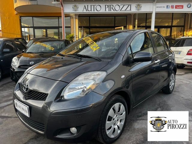 Toyota TOYOTA YARIS 1.3 Benz Cambio automatico 2011