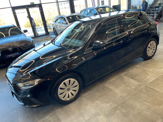 Mercedes-Benz A 180 d  *TACHODIGITAL*MBUX*NAVI*KAM*1.HAND*