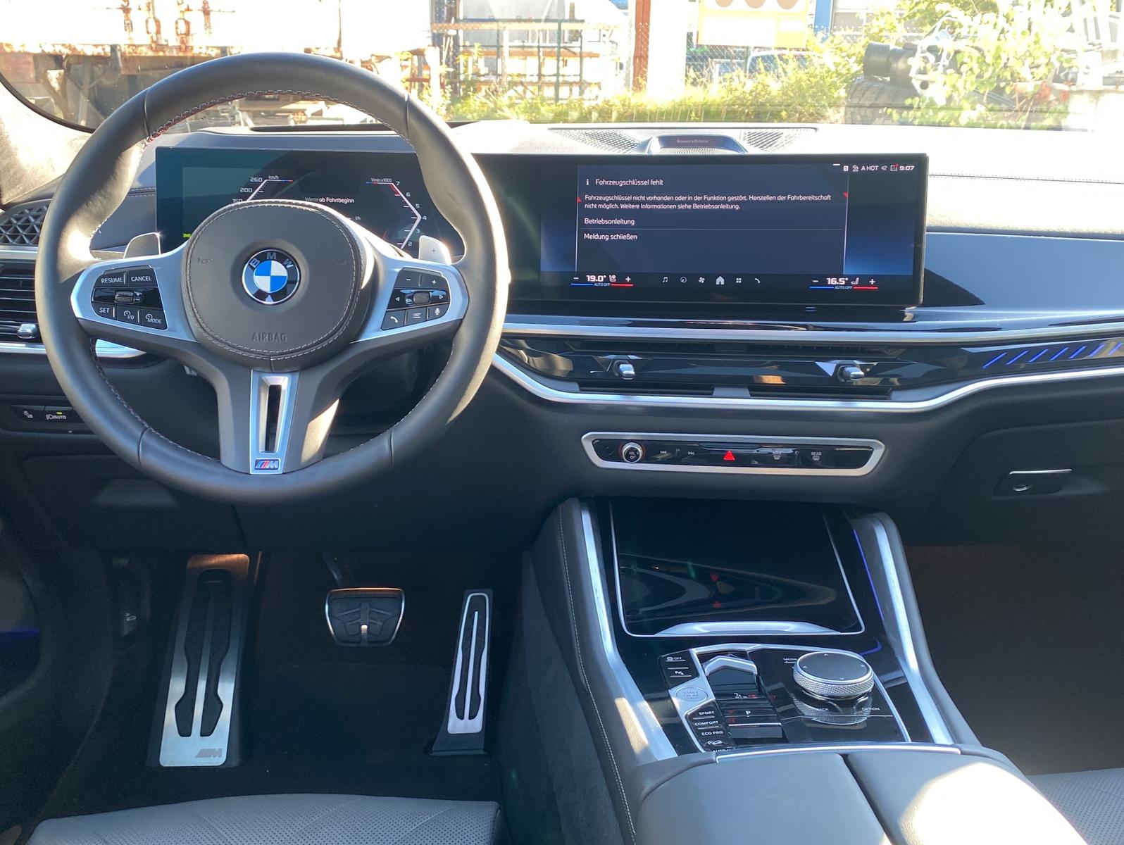 BMW X6 M60 i xDrive*UPE 148.000€*SoftClose*Pano*DAB