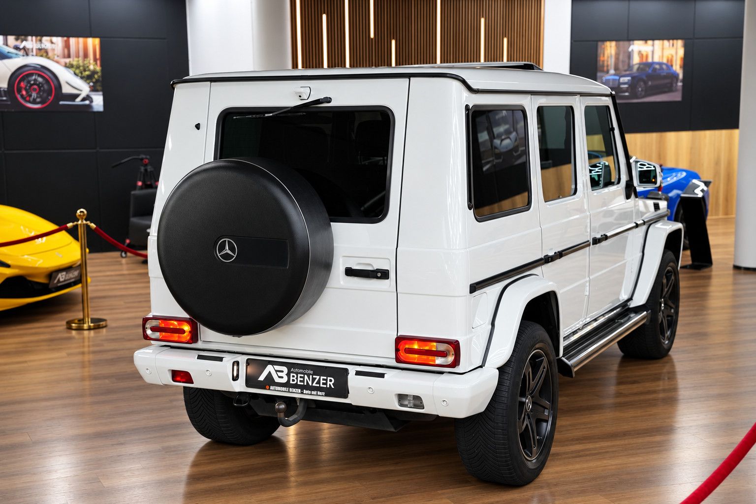 Fahrzeugabbildung Mercedes-Benz G 350 d*AMG*S-Dach*HarmanKardon*Memory*Sitzklima