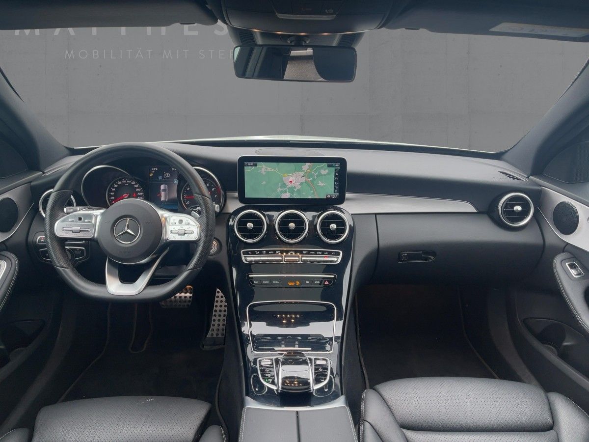 Fahrzeugabbildung Mercedes-Benz C 180 T-Modell AMG/Pano/Kamera/LED/AHK