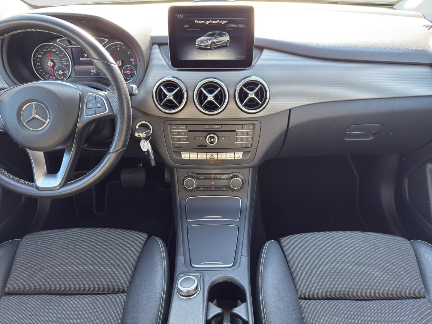 Mercedes-Benz B 200 d 7G Urban LED Navi  *Garantie*