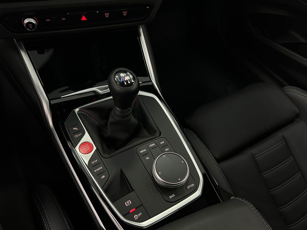 BMW M2 AKRAPOVIC*Schiebed.*H/K*HUD*KAM*KEYL*Leder*