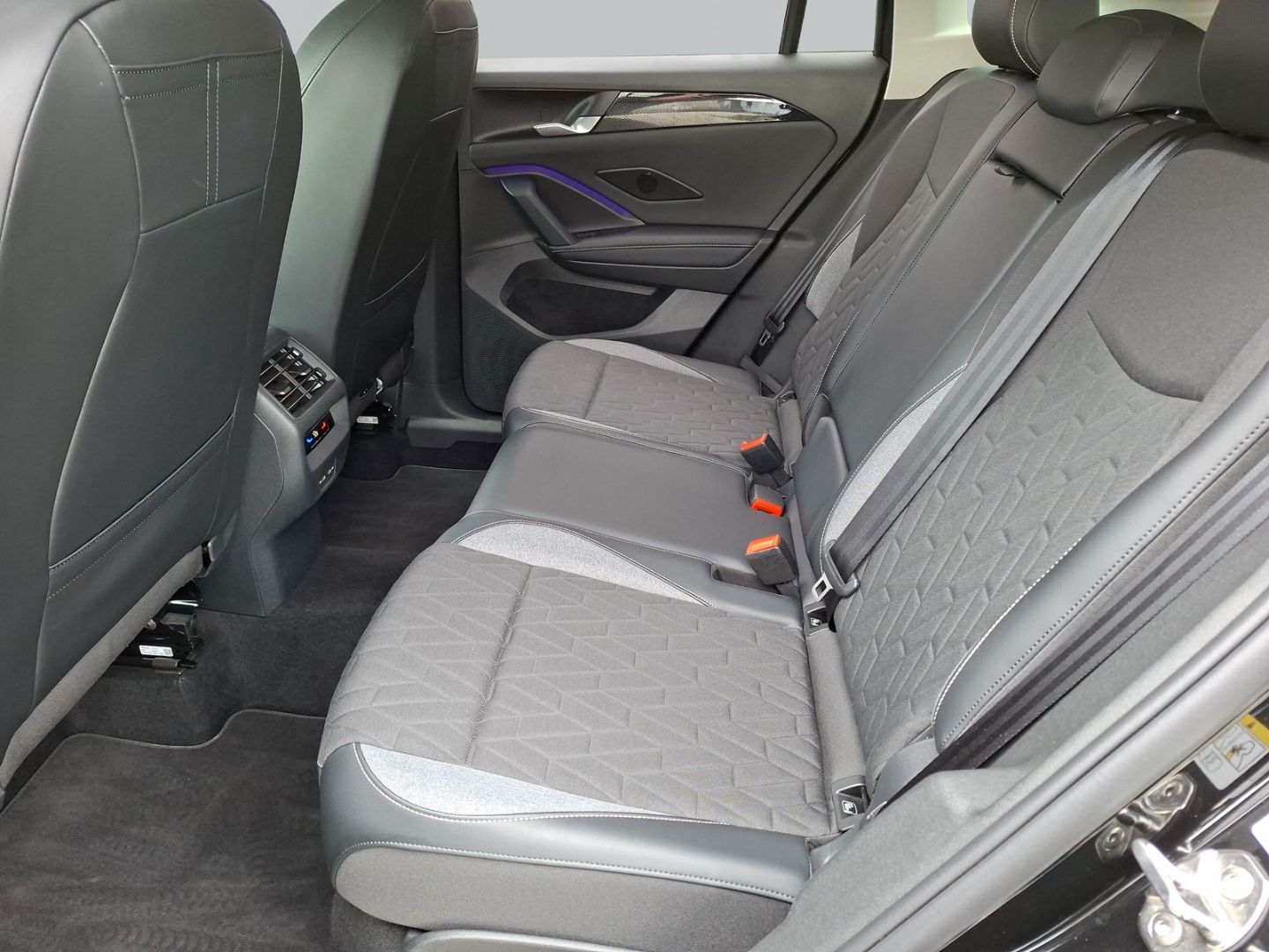 Tiguan 2.0 TDI DSG Goal *AHK*AREAVIEW*ACC*NAVI*