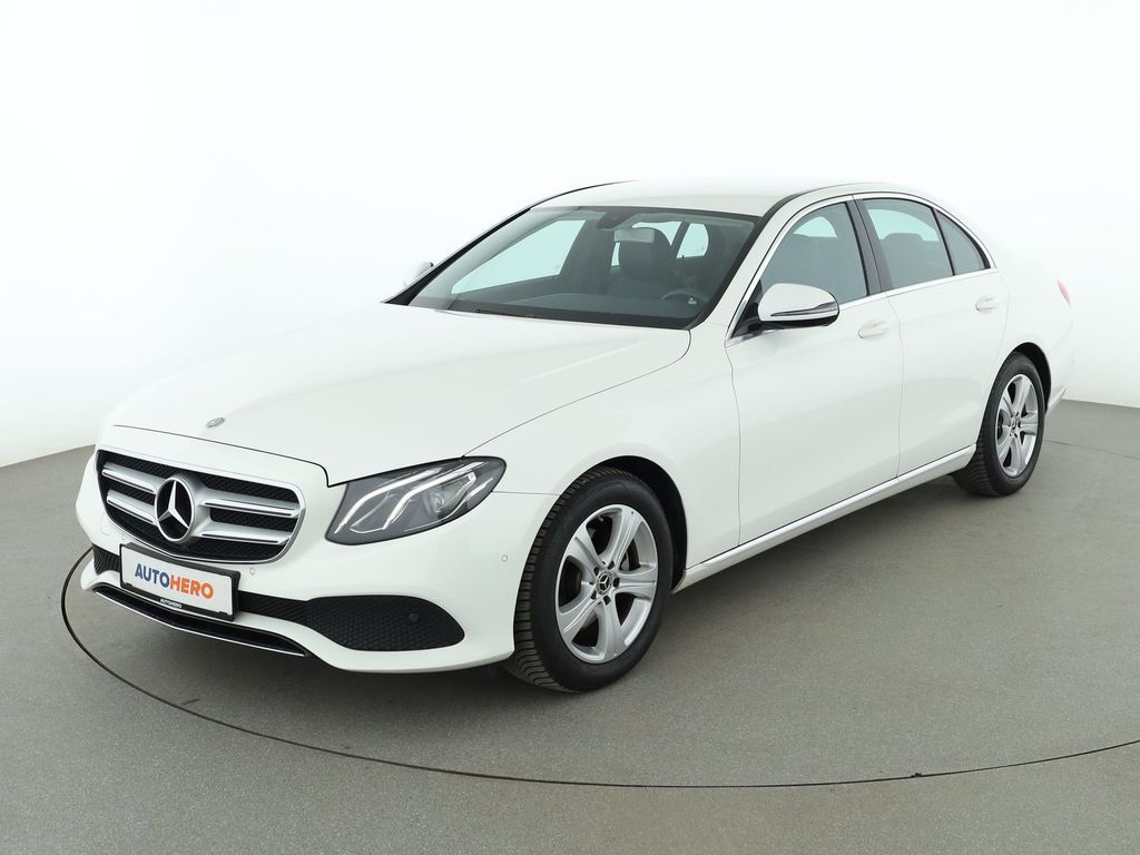 Image of Mercedes-Benz E 200