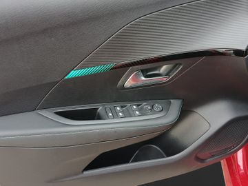 Peugeot 208 e- Allure Elektromotor 136 e- Kam.+KeyLess