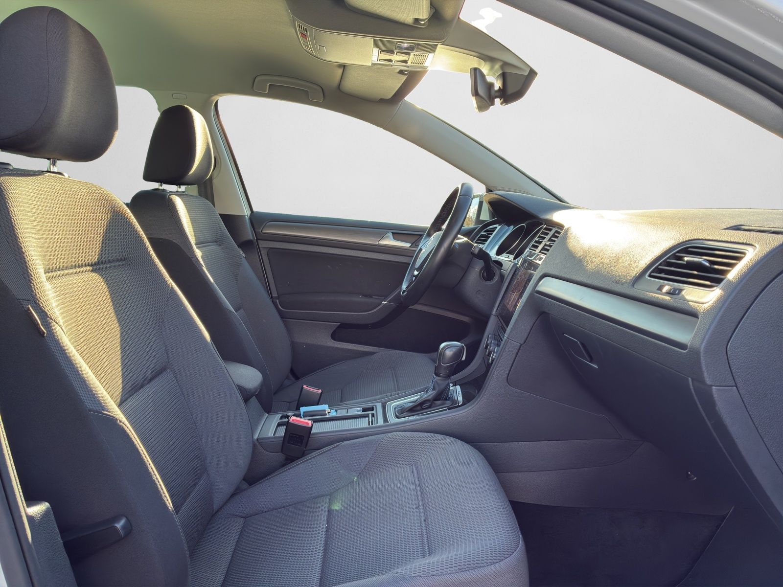 Volkswagen Golf - Bild 5