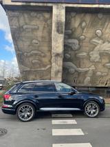 Audi Q7 3.0 TDI quattro S-line Selection - Audi Q7 von privat
