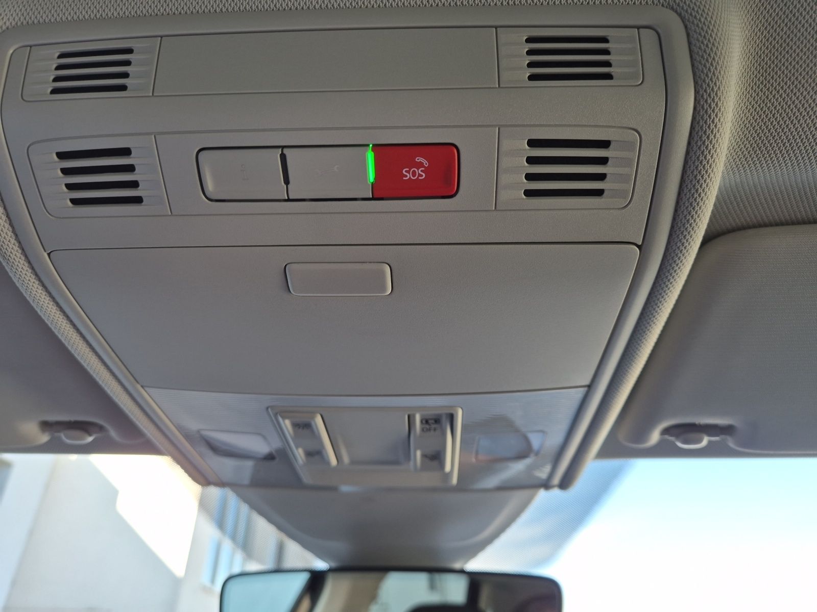 Fahrzeugabbildung Volkswagen Polo 1.0 Life LED Navi AID GRA PDC SH