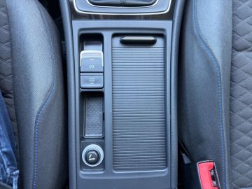 Volkswagen Golf VII Join 1.6 TDI °LED°Navi°RFK°PDC°SHZ°