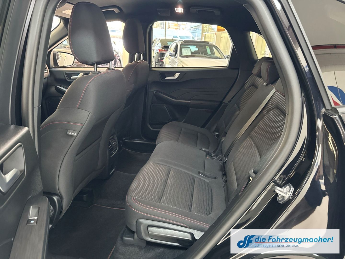 Fahrzeugabbildung Ford Kuga ST-Line HUD Navi Digitales Cockpit LED Blen