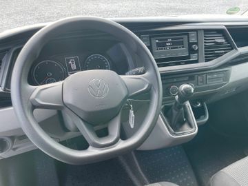 Fahrzeugabbildung Volkswagen T6.1 Transporter 2.0 TDI  Klima PDC Flügeltürer