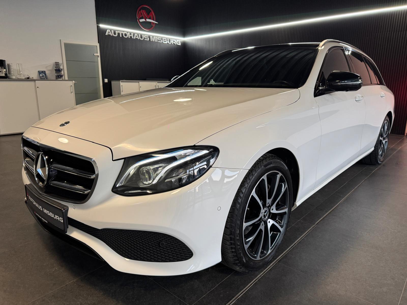 Mercedes-Benz E 220 d 4Matic/Pano+Wides+Ahk+Tot-Winkel+360°