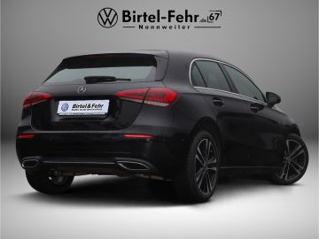 Mercedes-Benz A 180 Panodach Navi Digitales Cockpit Soundsyste
