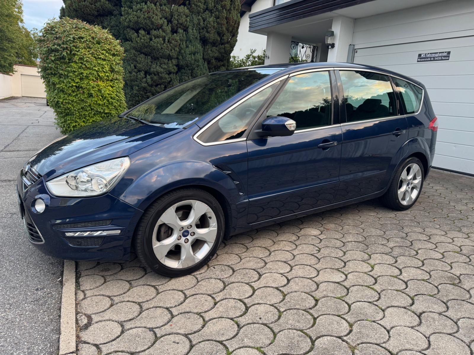 Ford S-MAX Titanium Automatik *AHK*SHZ*PDC*TÜV NEU*