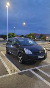 Toyota Corolla Verso 1.8-l-VVT-i Sol Sol - schwarze Toyota Corolla Verso
