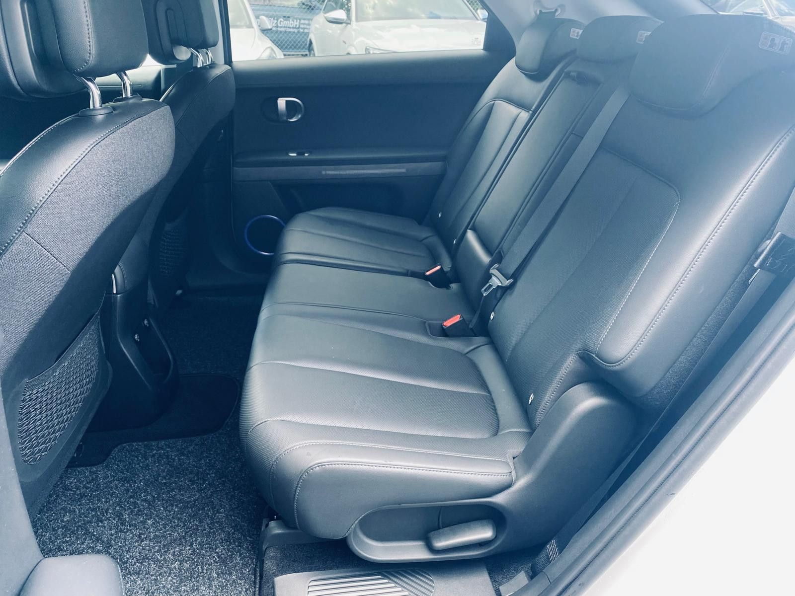Fahrzeugabbildung Hyundai Ioniq 5 Techniq 4WD WERG.+NAVI+LED+SHZ+KAM+ACC+