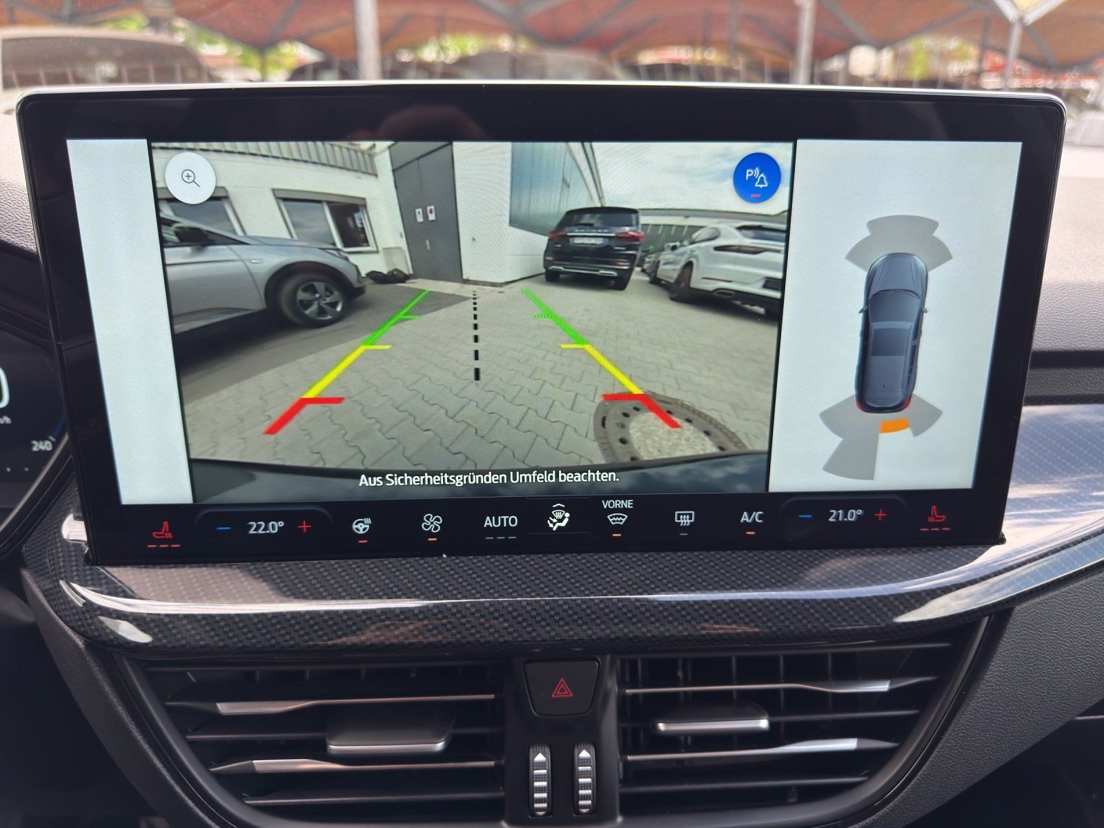 Fahrzeugabbildung Ford Focus 1.0 ST-Line X Aut./LED/KAMERA/NAVI/GRA/SHZ
