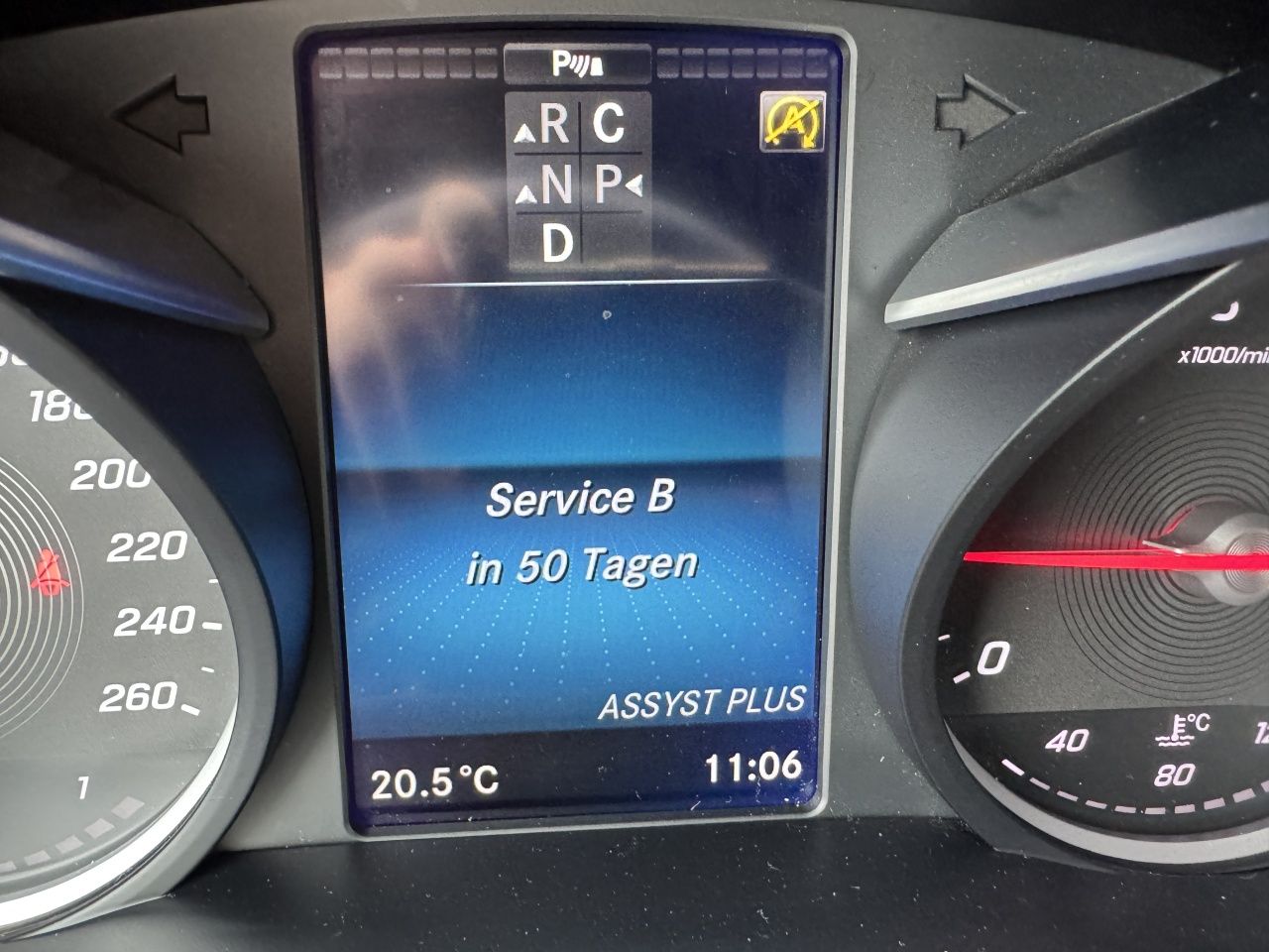 Fahrzeugabbildung Mercedes-Benz V 250d Avantgarde Ed. lang 4x4 AMG*Distronic*AHK