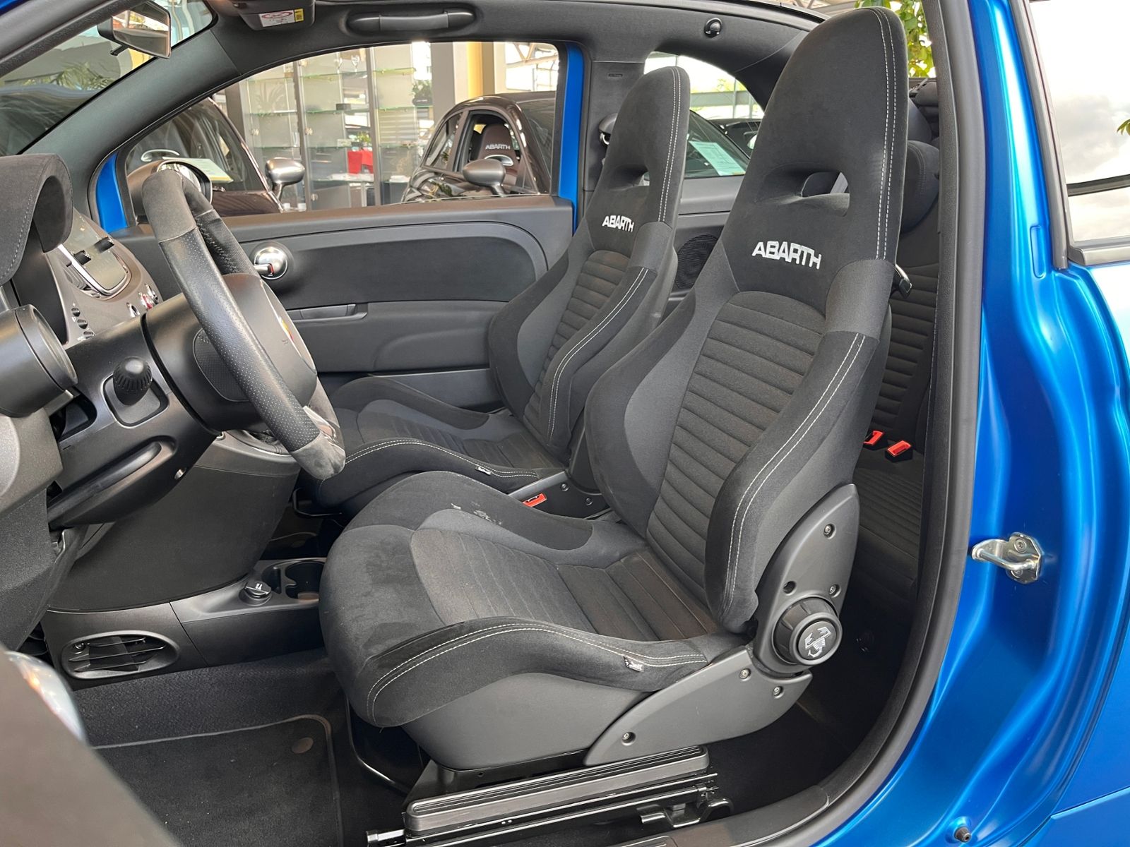 Fahrzeugabbildung Abarth 595C  Competizione BEATS XENON NAVI