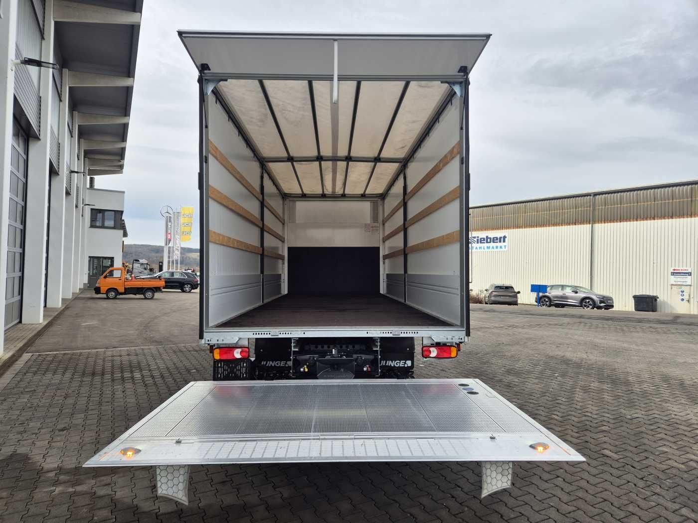 Fahrzeugabbildung Iveco ML120E25/P 2x Schiebeplane AHK LBW Kamera