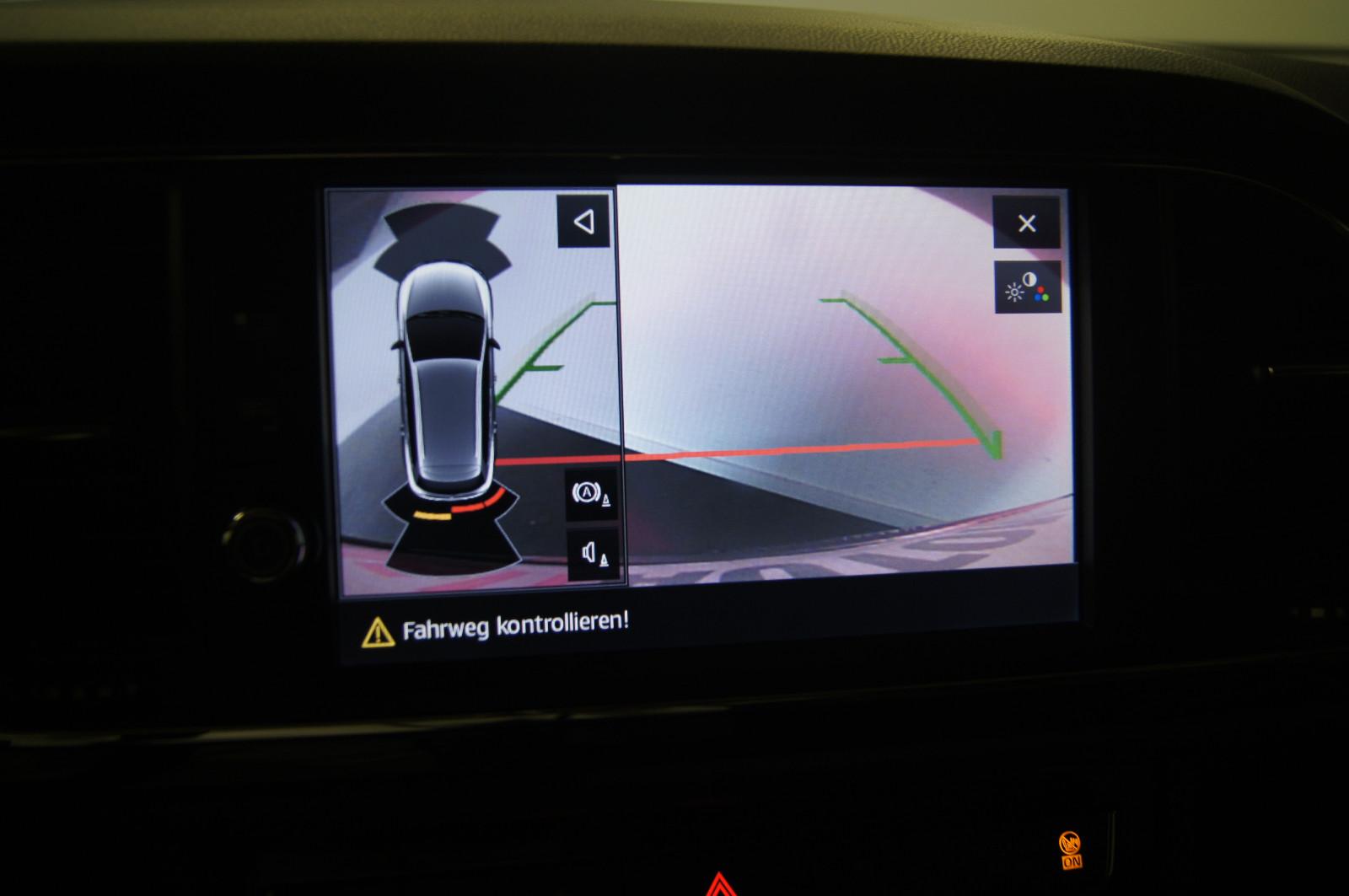 Seat Leon ST Cupra 300 ch 4Drive • DSG • Cuir • Virtual Cockpit • Caméra - Apple CarPlay • DCC