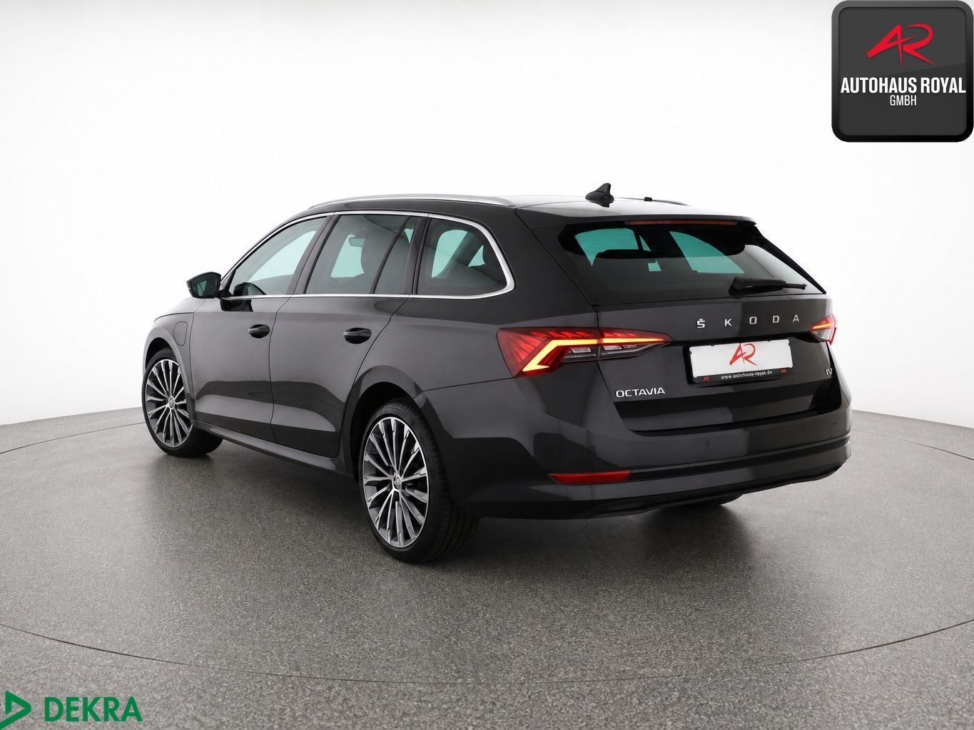 Skoda Octavia Combi 1.4 TSI iV STYLE PANO,CANTON,KESSY imagem 3