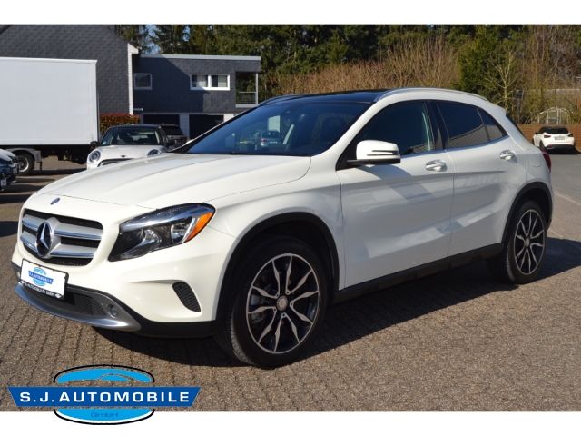 Mercedes-Benz GLA 250 4Matic ,Autom,Pano,Navi COMAND