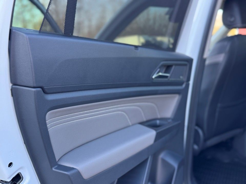 Fahrzeugabbildung Volkswagen Atlas V6 SEL 4MOTION R-Line kein Touareg