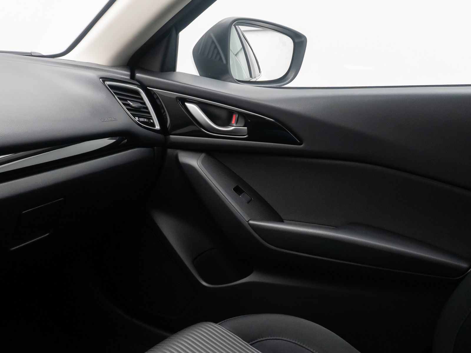 Fahrzeugabbildung Mazda 3 Center-Line HiFi Navi Tempomat Notbrems Klima