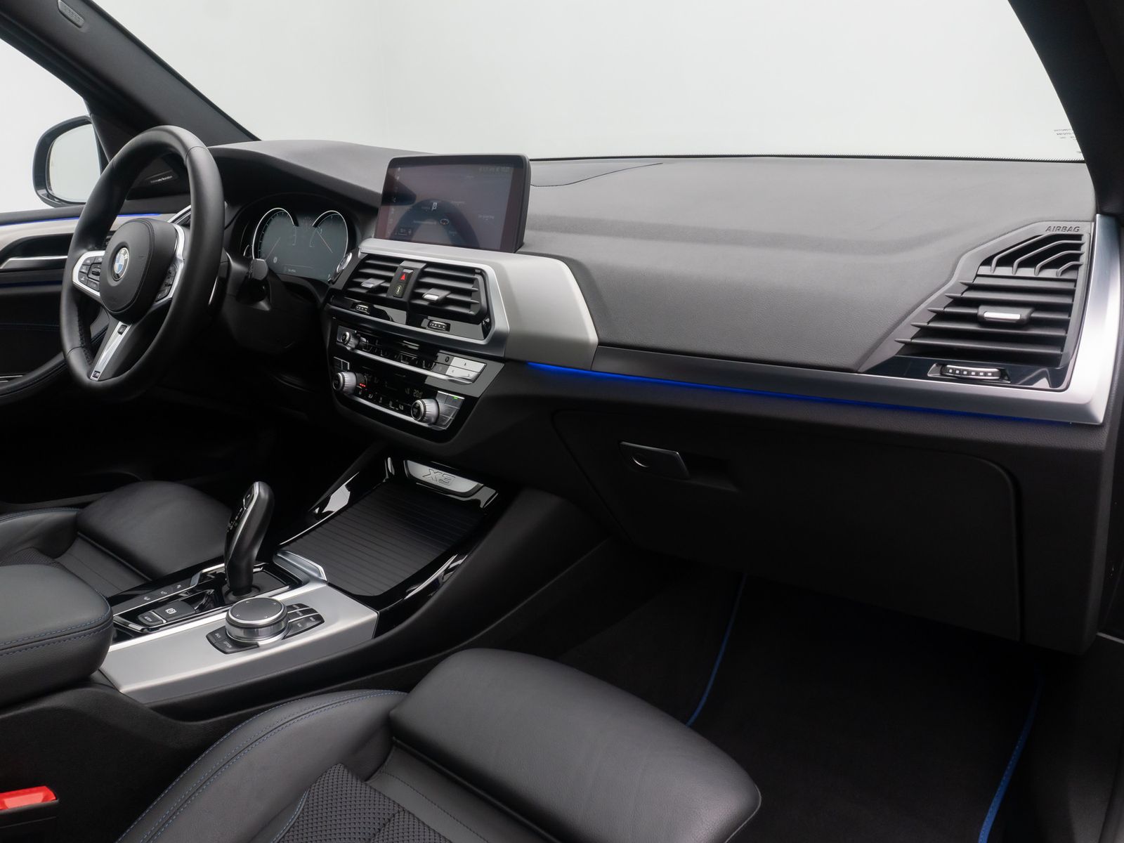 Fahrzeugabbildung BMW X3 xD20d M Sport 360&deg; AHK HUD H/K DAB Panorama