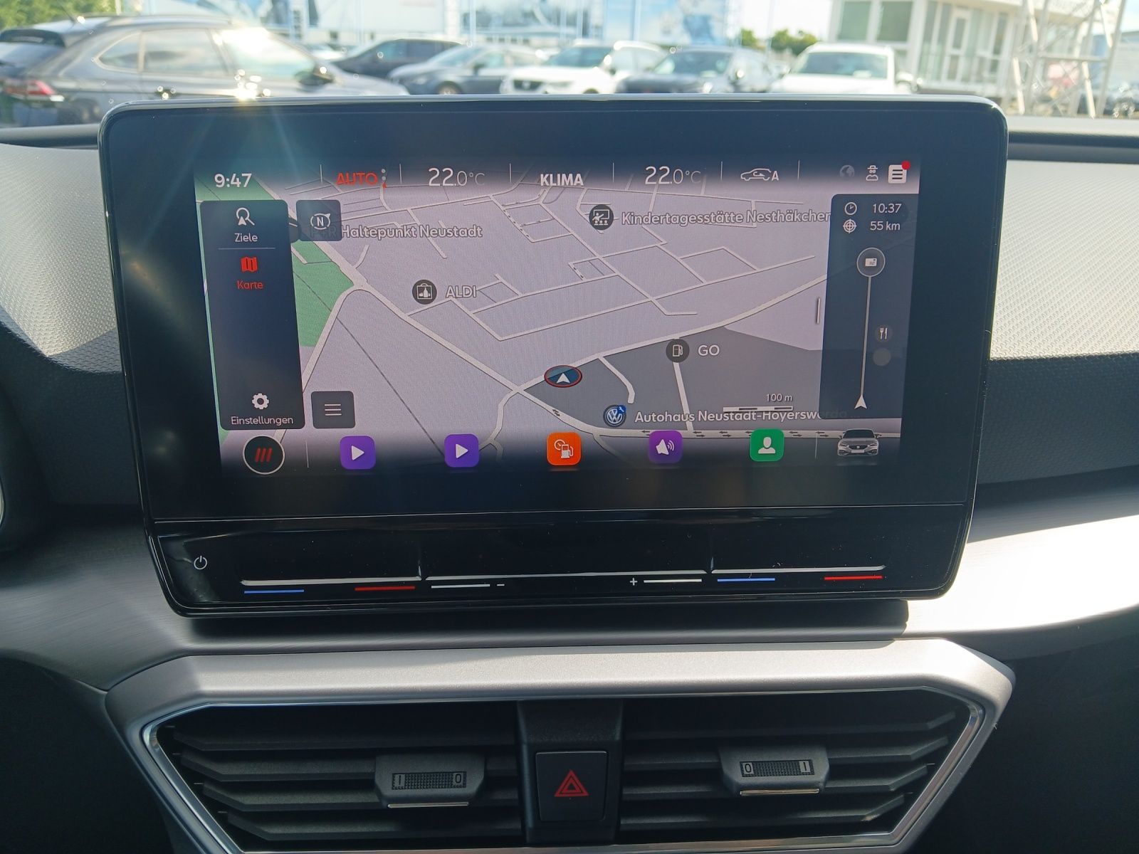 Fahrzeugabbildung SEAT Leon TSI FR-Line LED AHK GRA RFK LM