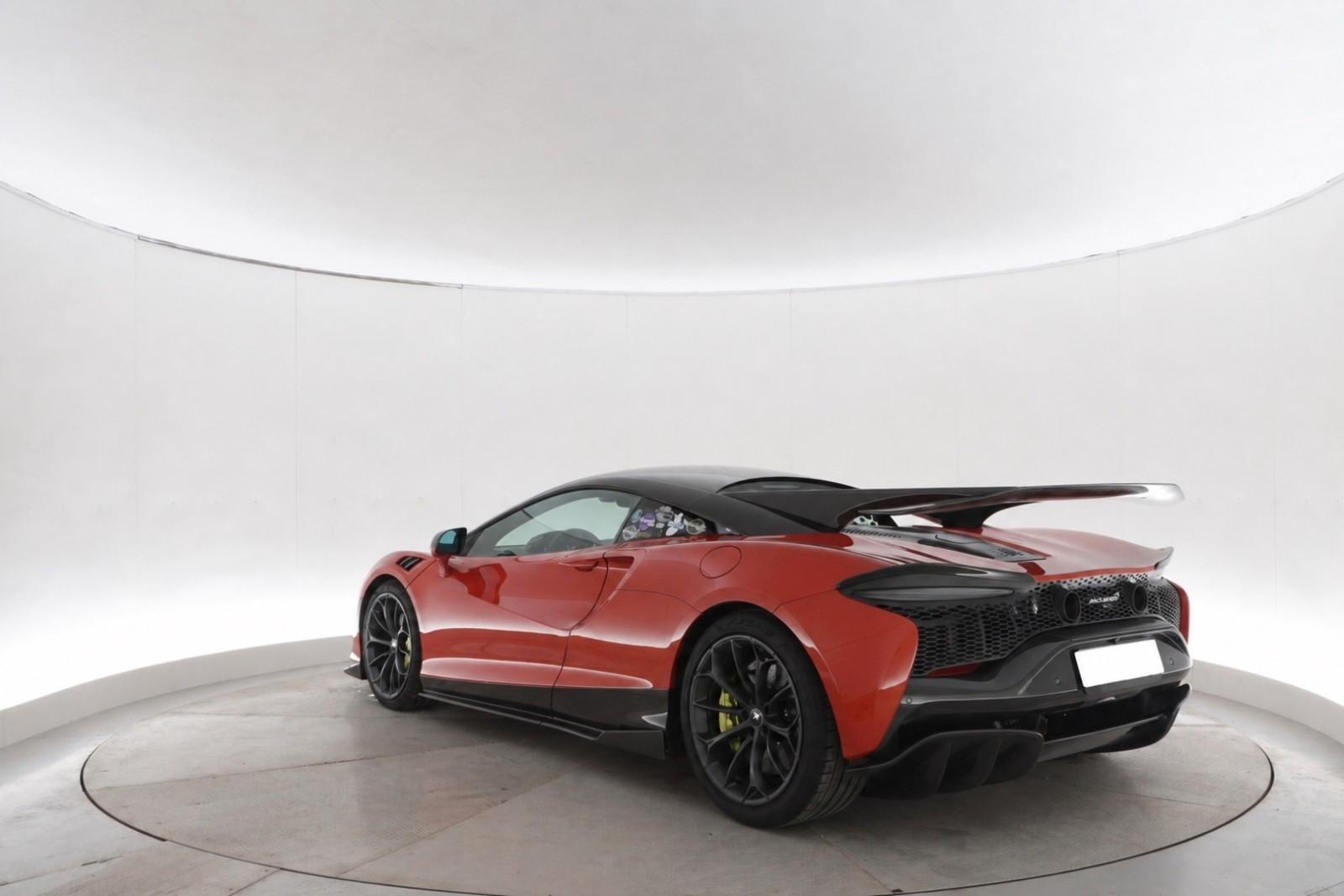 McLaren Artura Novitec Carbon 700Hp