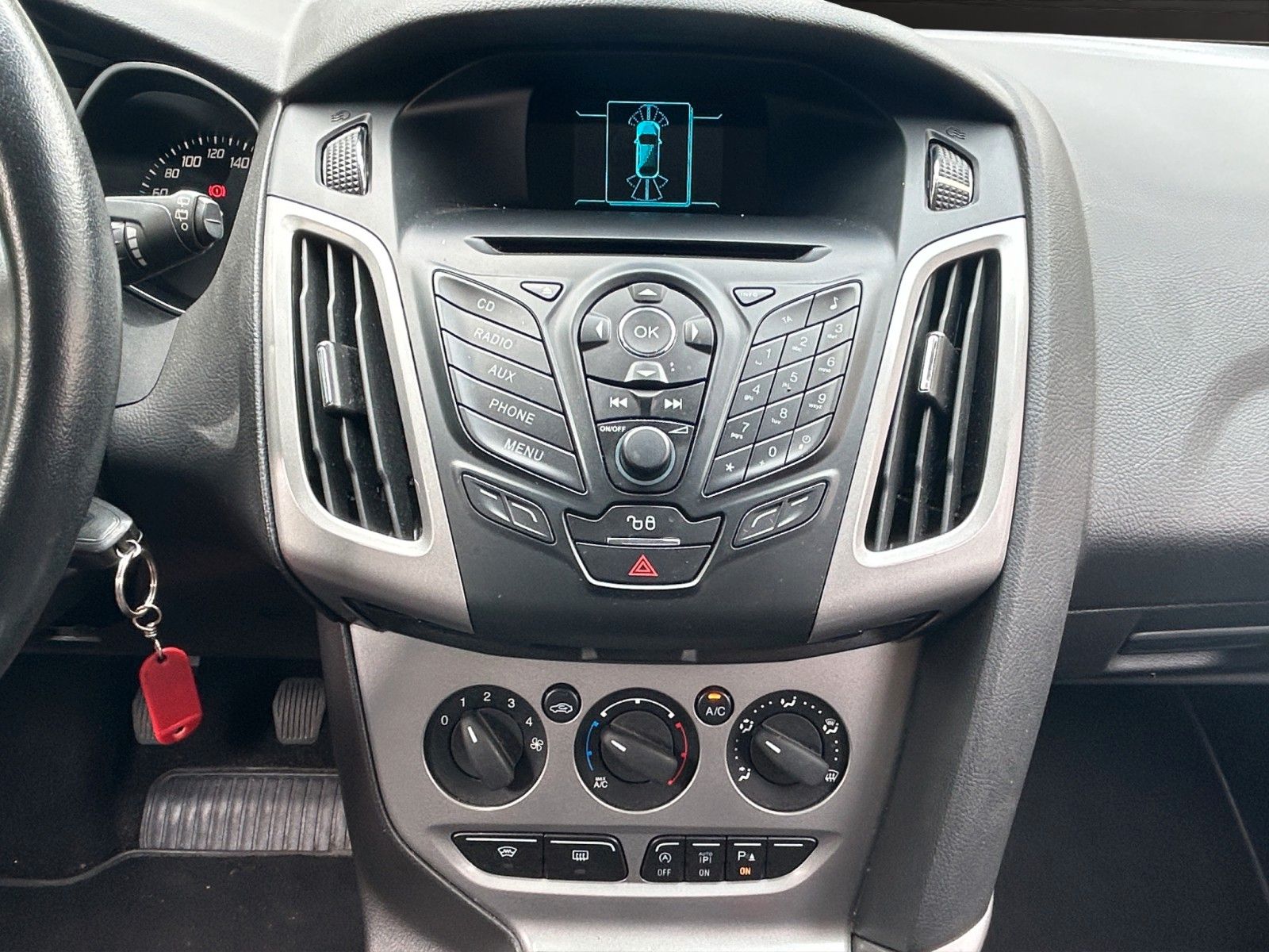 Fahrzeugabbildung Ford Focus Turnier Sync/TÜV, Service&Zahnriemen Neu /
