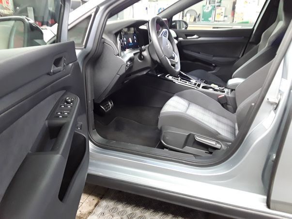 Golf GTE 1.5 eHYBRID IQ.LIGHT+AHK+KAMERA+HUD+NAV