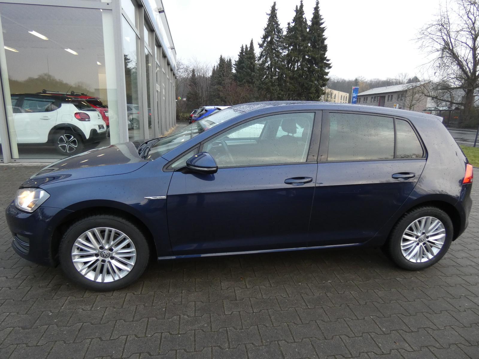 Volkswagen Golf VII Cup BMT*2 HAND*PDC*SHZ*TEMPOMAT*ALU*5-T