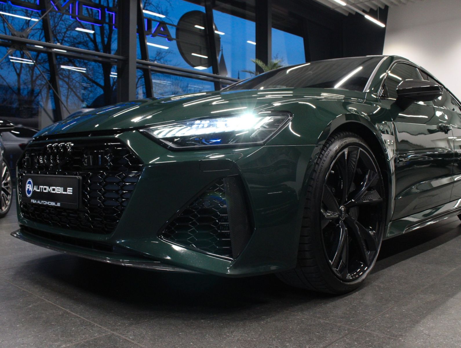 Fahrzeugabbildung Audi RS 7 Sportback 4.0 TFSI RS Essentials Paket