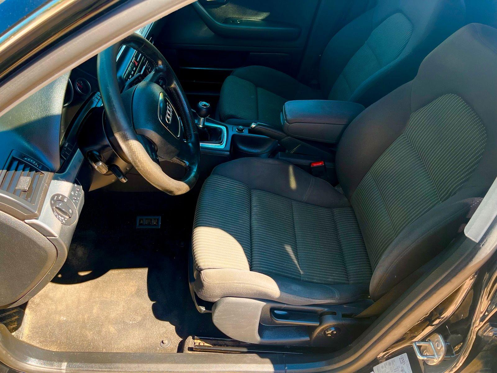 Audi A4 2007 — photo 8