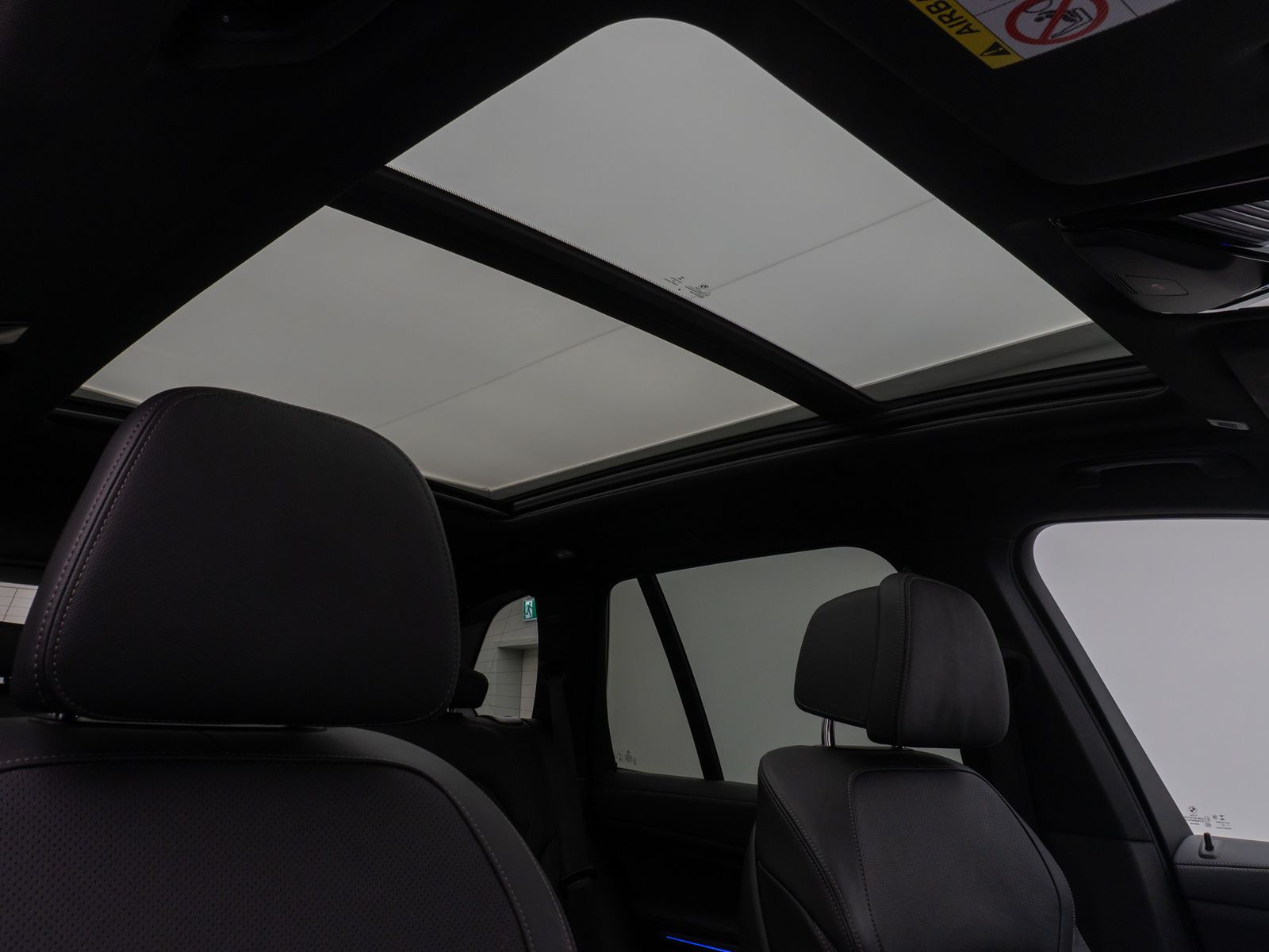 Fahrzeugabbildung BMW X5 xD30d M Sport Panorama Laser 360°HUD DAB H/K