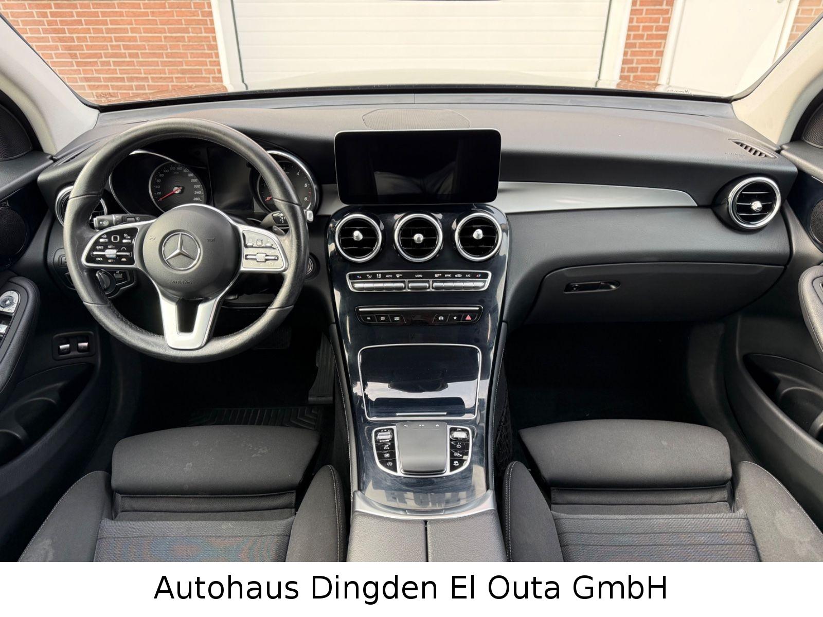 Mercedes-Benz GLC 300d Business 4Matic