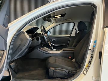 BMW 320 - 9