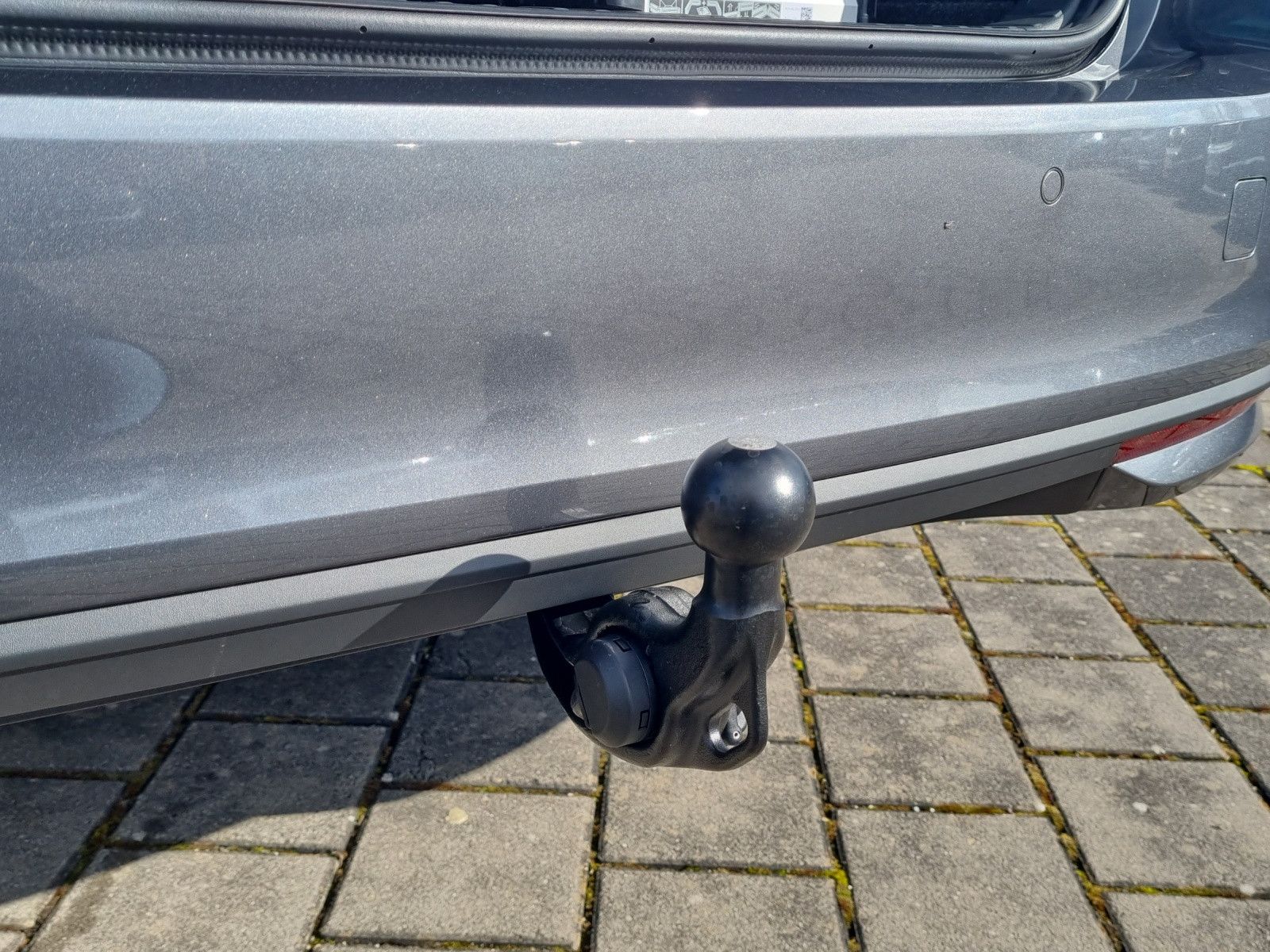 Fahrzeugabbildung SKODA Octavia Combi Tour 2.0 TDI AHK Licht&Sicht+ Win+