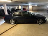 BMW 525i A - - BMW 525 aus 2001: 525i
