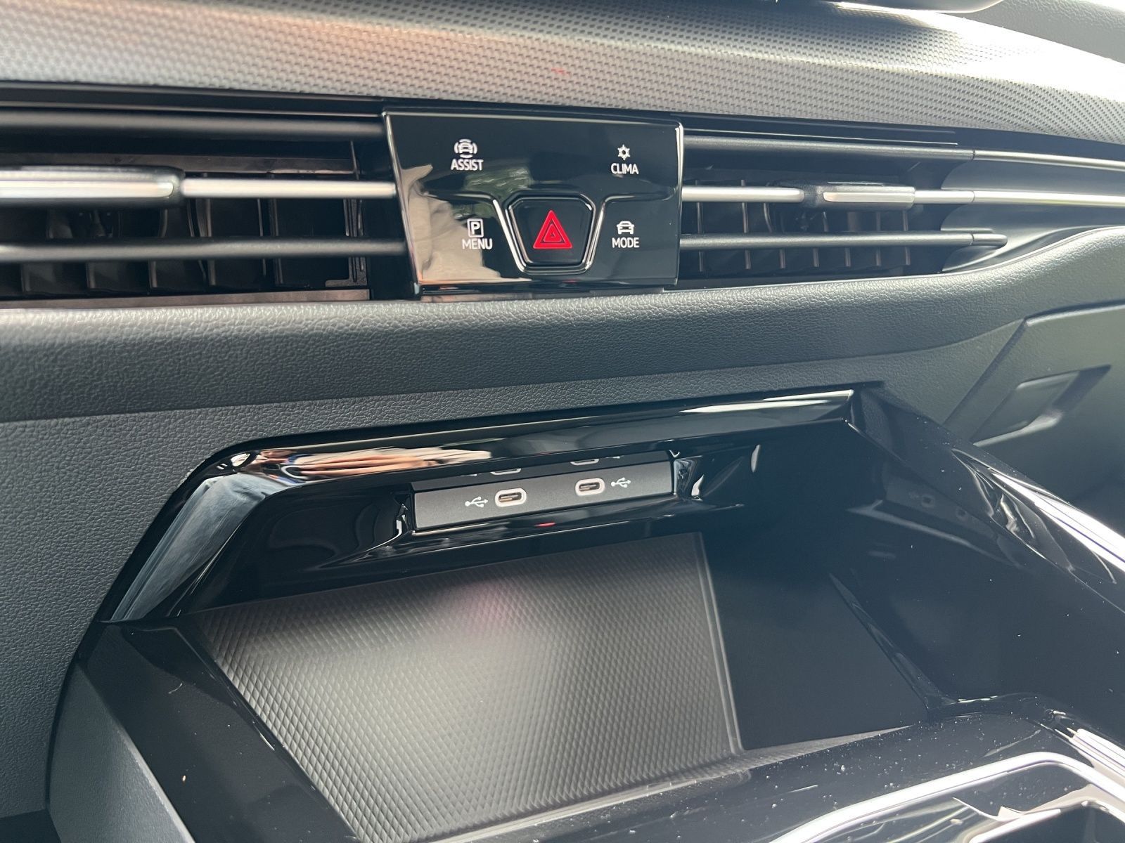 Golf VIII Style 1.5 TSI DSG eHybrid AHK*Pano*Nav