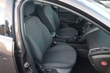 Ford Focus - 9