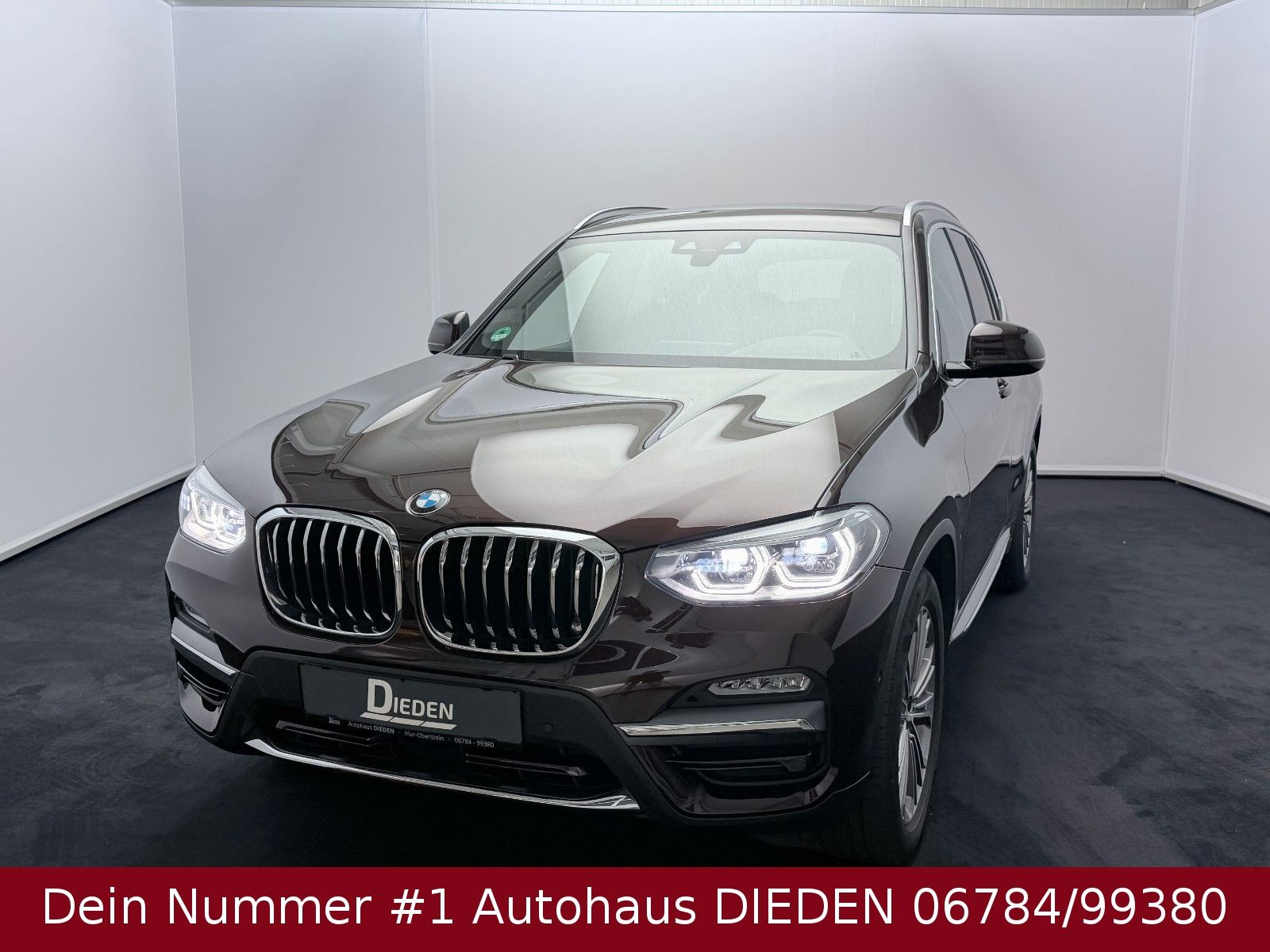 BMW X3 xDrive 30 i Luxury Line PANO KAMERA AHK