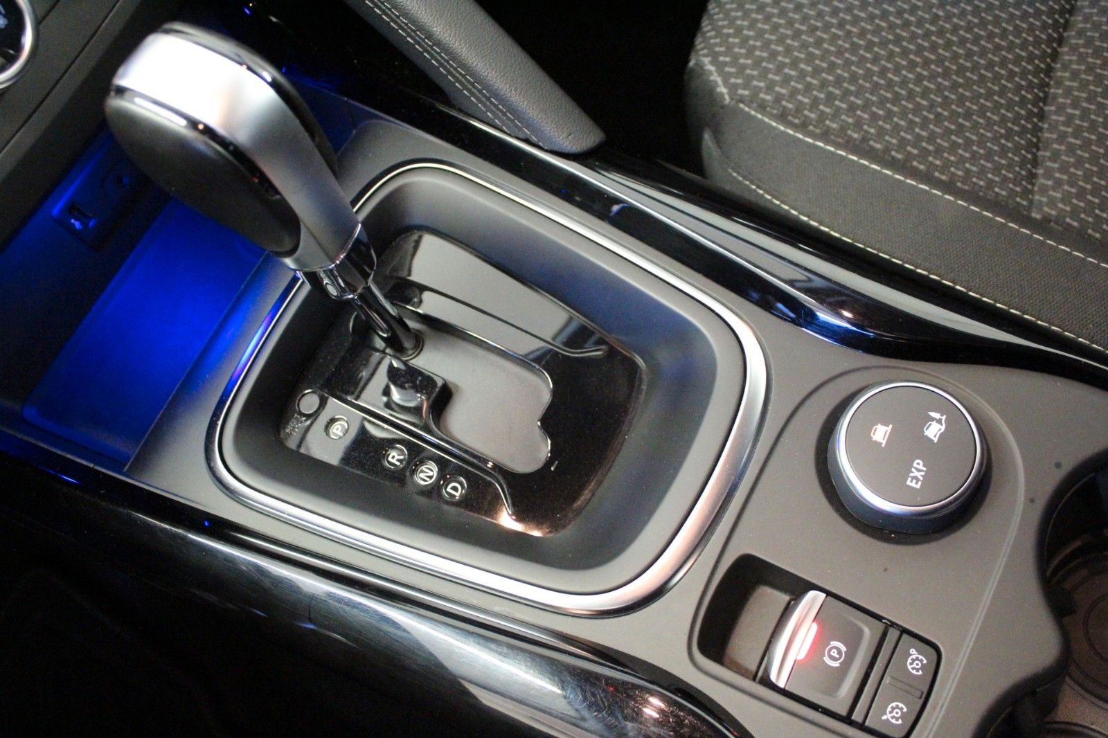 Fahrzeugabbildung Renault Kadjar TCe 140 EDC R-Link*Sitzhzg*AHK