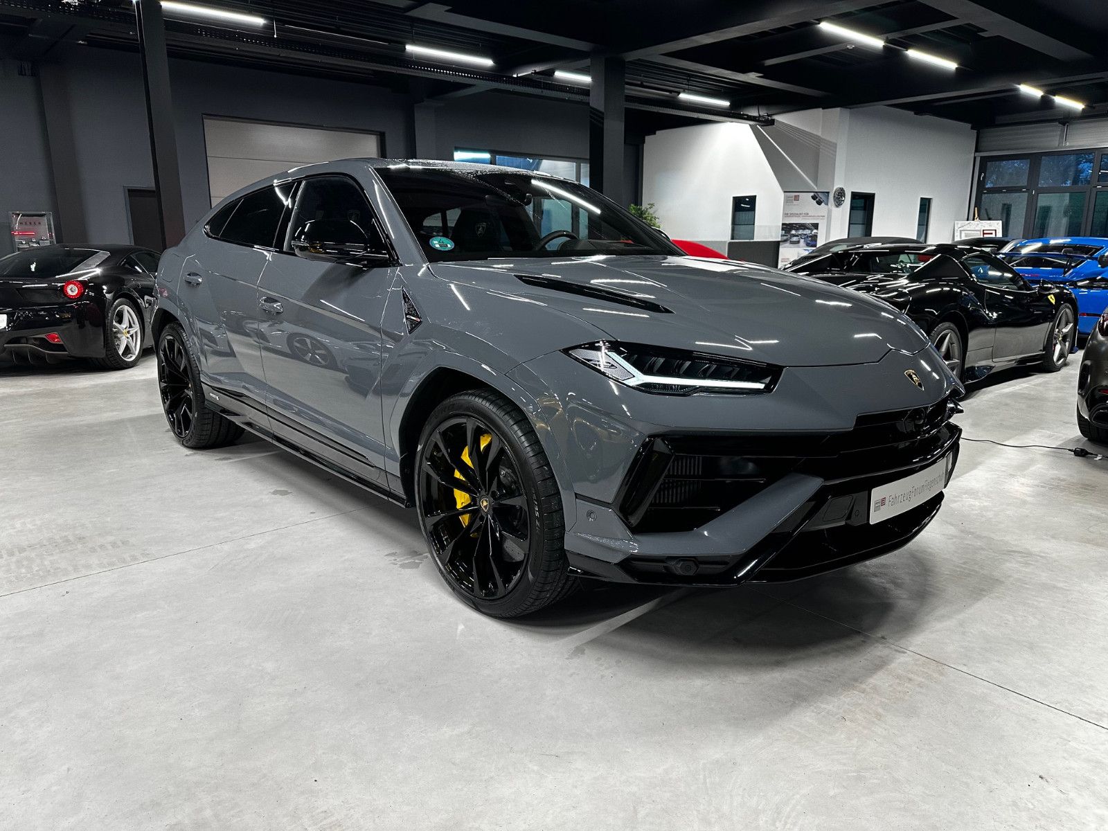 Fahrzeugabbildung Lamborghini Urus S, Pano, 3D, Massage+Belüft.,23 Zoll