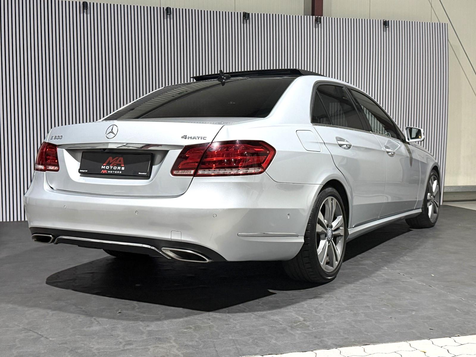 Mercedes-Benz E 300 Limousine E 300 CGI BlueEfficiency 4Matic